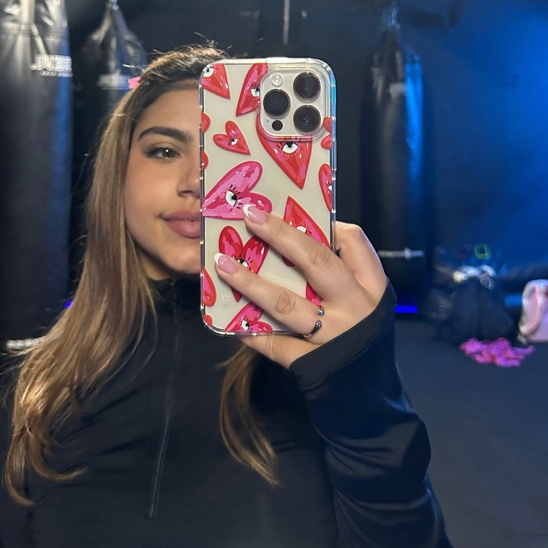 Case Corazones Rojos